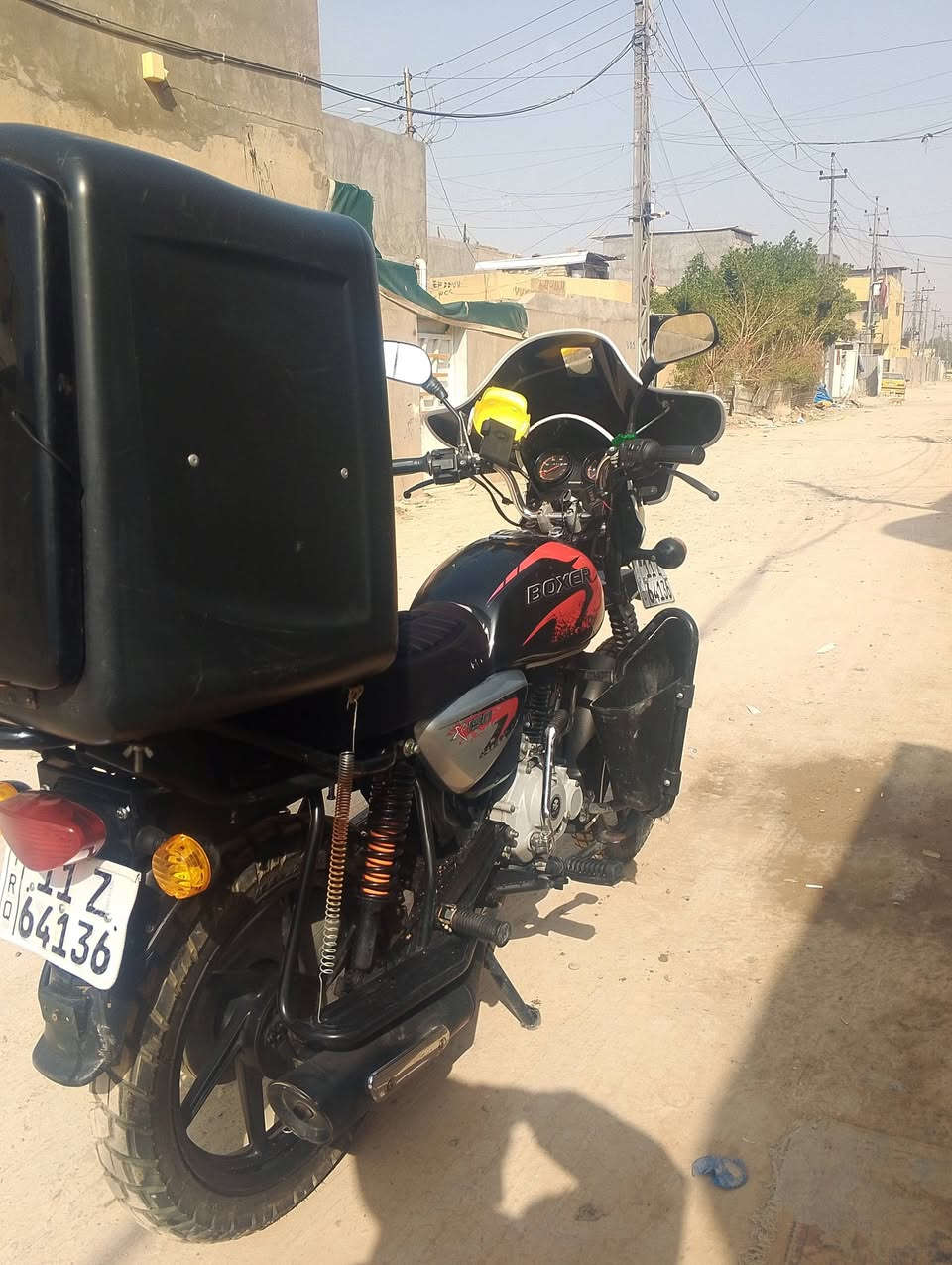 السلام عليكم بوكسر موديل 23 داخله بل 24 دراجه مرقم باسمي تحويل ثاني يوم دراجه جديده  ماشيه 16 الف السعر 2400 مكاني بغداد فلكه حي النصر
‏‪***********‬‏ اتصال 
*********** واتساب 
الشراي يتصل ويدلل
