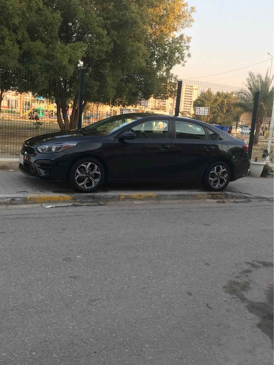 فورتي 2019 امريكي رقم بغداد مشروع وطني تحويل ثاني يوم
محرك 2000 دوش بدون ادونز
بية اضافة منضومة غاز 
عدسات زنون اصلي عالي وناصي

حادثة امريكا جاملغ وربع البنيد والباقي مكفول حتى من البارد  

ماشية 100الف

شاشه وكامره خلفيه 

تحكمات ستيرن كامله 

مناخين حارد بارد 

رادار امامي 

توقف ذاتي 

مانع انزلاق 

تحديد مسار 

كروس سرعه 

منظومه تبريد وتدفئه جاهزه 

تخم تاير جديد 

3 انظمه قياده 

 Sport-Normal-Smart
السعر 115بيه مجال
 
مكان السياره النجف حي المهندسين 
*********** النجف, العراق
