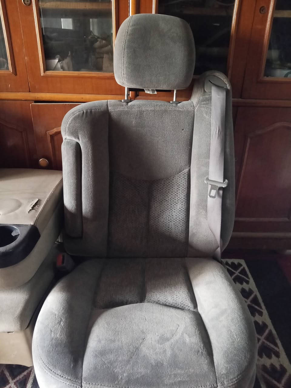 سلام عليكم
كشنات الفينية رصاصي جديد معنى الكلمة سعر 250بيهن مجال 
كشن الكلاب بيجي جديد سعر 175
مكان بصرة رقم ***********
