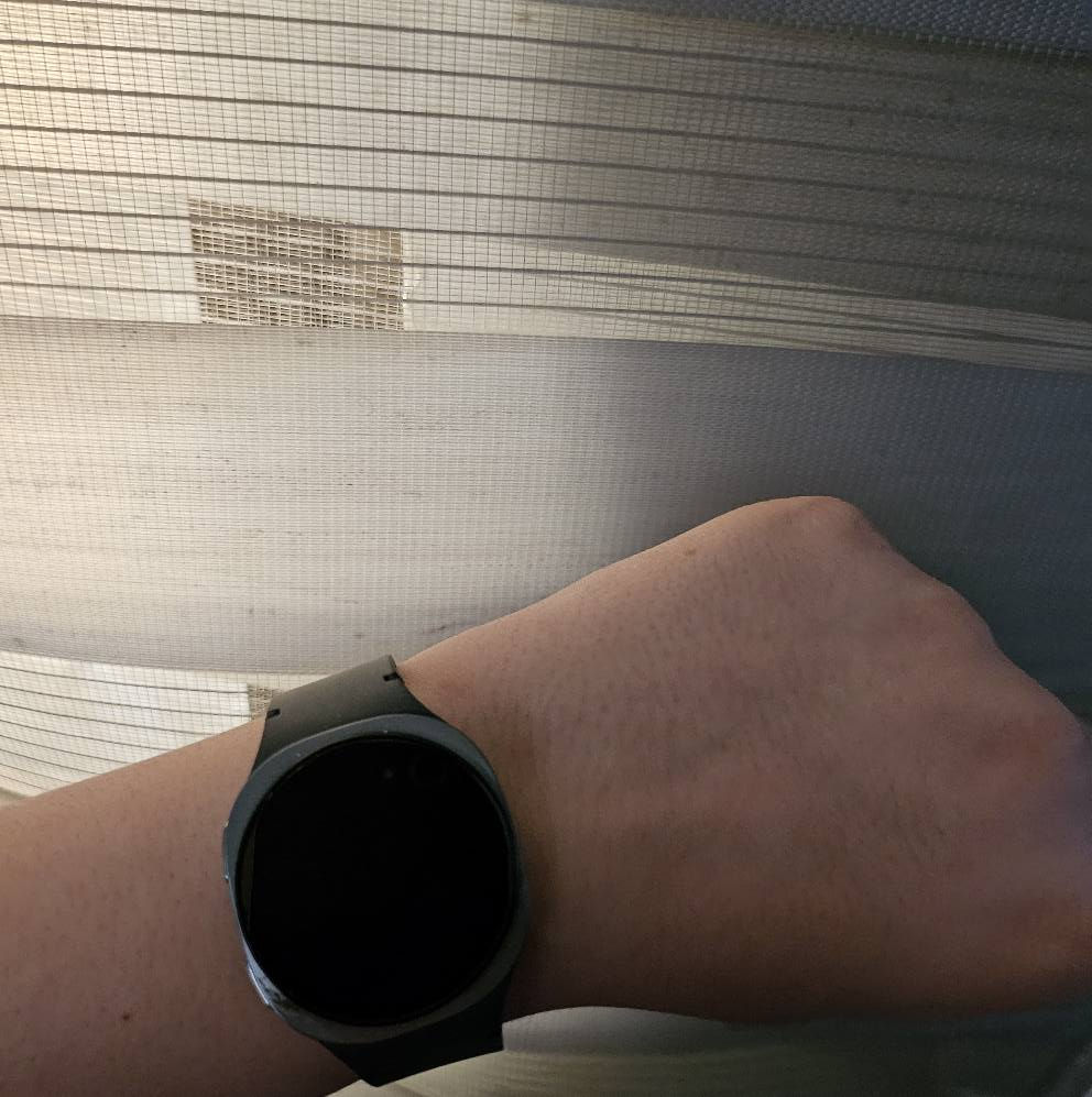 للبيع موبايل Samsung Galaxy Z Flip 7
🔹 مستعمل استعمال خفيف
🔹 نظيف جدًا، بدون خدوش
🔹 البطارية ممتازة
🔹 كلشي شغال 100%
🎁 المرفقات:
✔️ شاحن أصلي (جديد غير مستعمل)
✔️ كوفر جديد غير مستعمل
⌚ Samsung Galaxy Watch 6 – حالة ممتازة

💰 السعر كبكج كامل: 1,500,000 دينار عراقي
قابل للتفاوض بغداد, العراق


**إذا كنت صاحب هذا الإعلان وتريد حذفه لأي سبب، رجاءا أرسل رسالة إلى الدعم الفني**