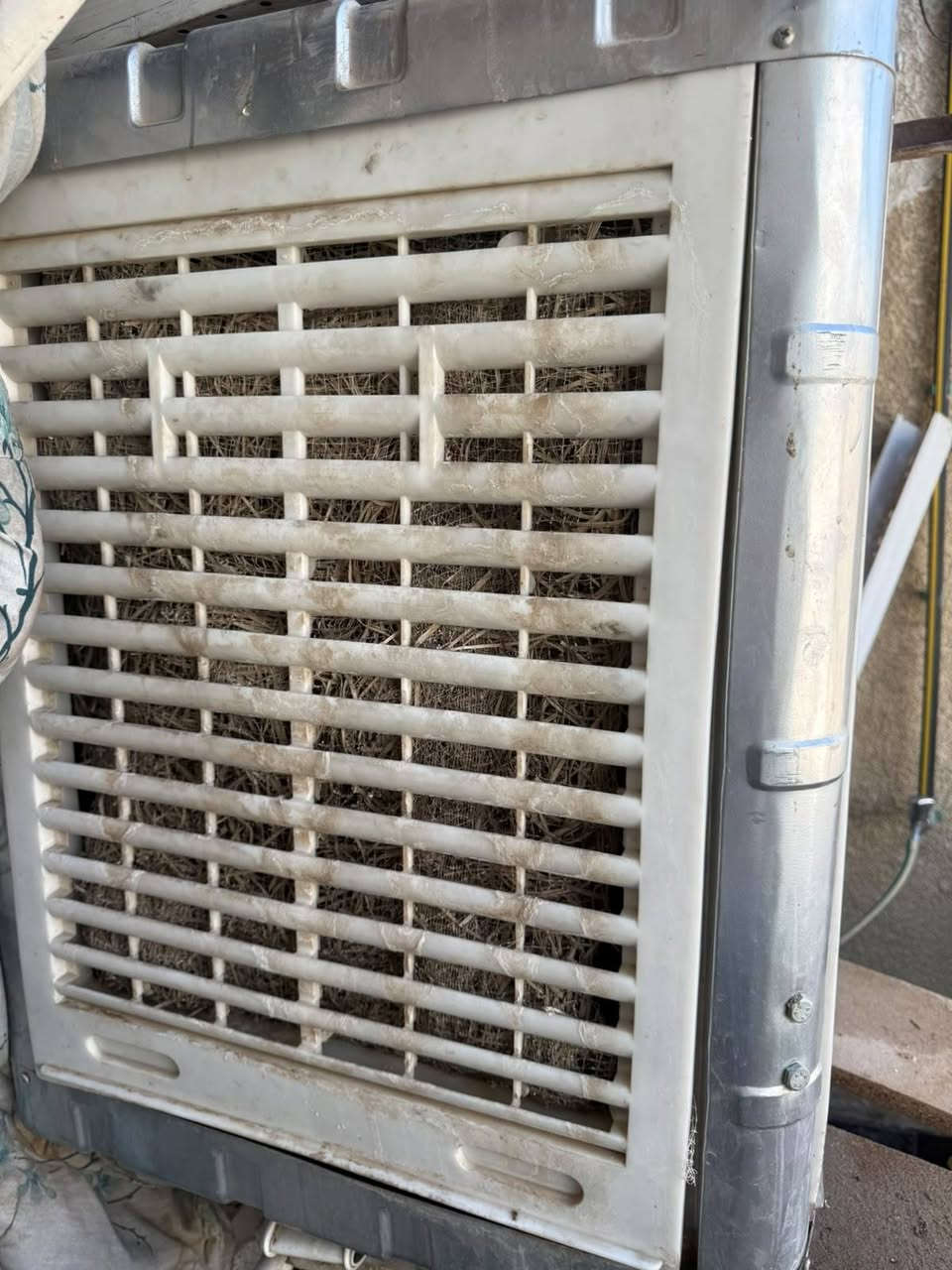 من رخصت لادمون الورده  للبيع مبرده نظيفه  بيع مستعجل سعر 85بي مجال  لاتصال على رقم ***********
