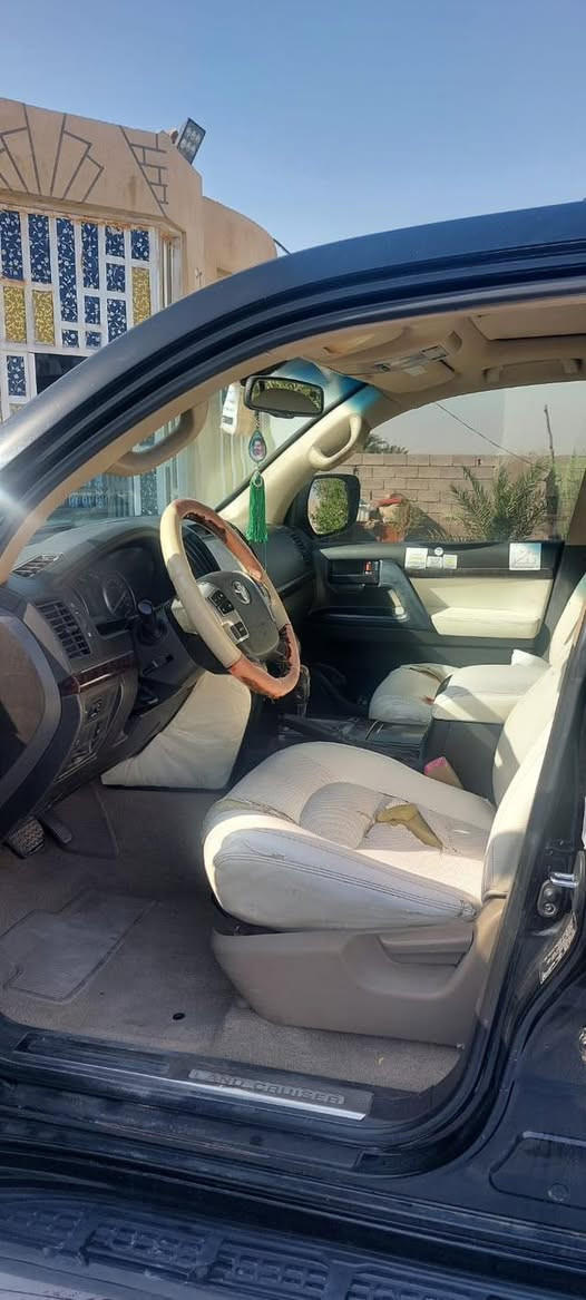 للبيع 🚘
تويوتا لاندكروزر
رقم أربيل
السنوية ساقطة
مكفوله السياره من كلشي  حداده  تخم تاير مكينه وكير ترايك أربيل  باقي التفاصيل اتصل على الرقم والسعر  يضري

للاستفسار أكثر الاتصال على الرقم:
+964 781 837 9776

غير متواجد على الخاص.

