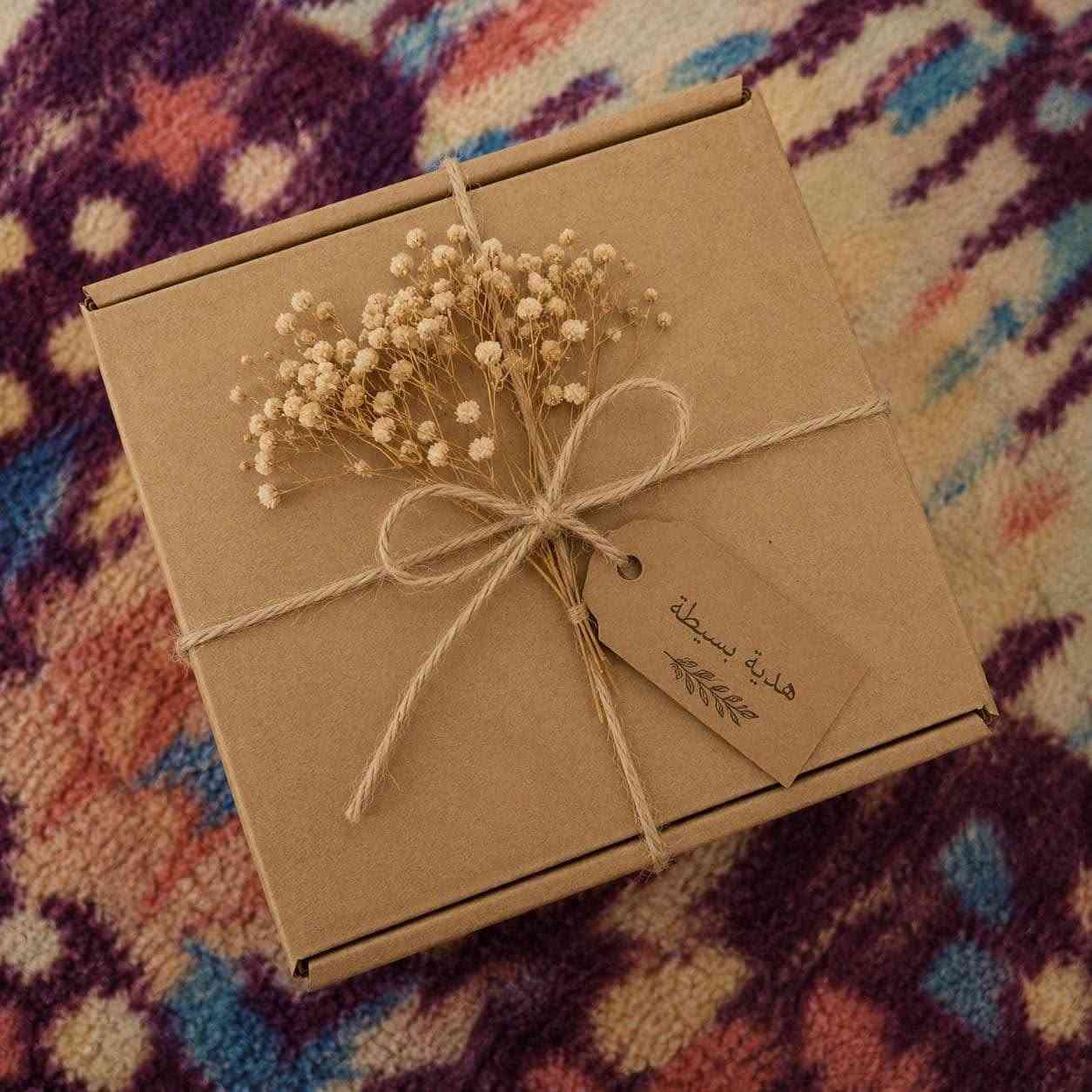بوكس العناية المتكاملة.. روتين النضارة والدلال في علبة واحدة 🎁 
✨تمنحك مجموعة لبان الذكر الطبيعية تجربة العناية الأرقى للرجال والنساء. البكج المثالي للاستخدام اليومي أو كهدية فخمة ومميزة لمن تحب.
📦 محتويات البوكس:
🧼 صابونة اللبان: لتنظيف وتفتيح طبيعي وآمن 
💧 سيروم اللبان: لشد البشرة وتغذيتها وإعادة النضارة الفورية منشفة قطنية  كبيره  + ليفة استحمام.

🚚 متوفر خدمة توصيل لكافة المحافظات.
📥 الكمية محدودة! للحجز والطلب، راسلنا مباشرة على الخاص. بغداد, العراق


**إذا كنت صاحب هذا الإعلان وتريد حذفه لأي سبب، رجاءا أرسل رسالة إلى الدعم الفني**