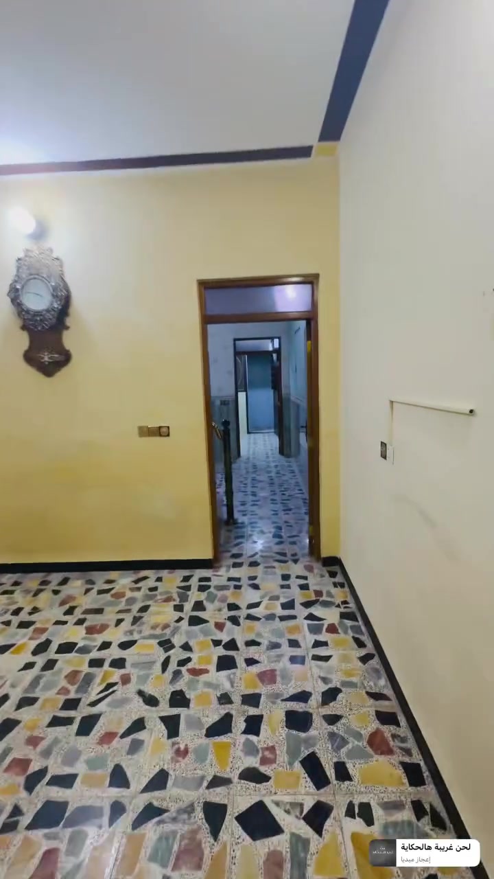 بيت 80 متر للايجار 

الطي / بداية شارع سليم

طابقين جدا نضيف 

ايجاره 500 قفل 

هاتف ***********

