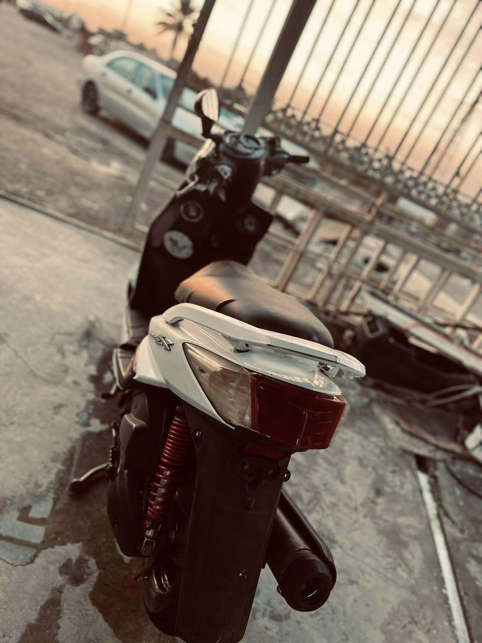 سكنس نوزل خطين  ياباني  دراجه علا وضع شركه تخم تاير  جديد صدر امامي خلفي شركه. كلج خلفي جديد عوزها شاشه دشبول وكلج امامي مكانها بغداد المحموديه سعر 750 ***********
