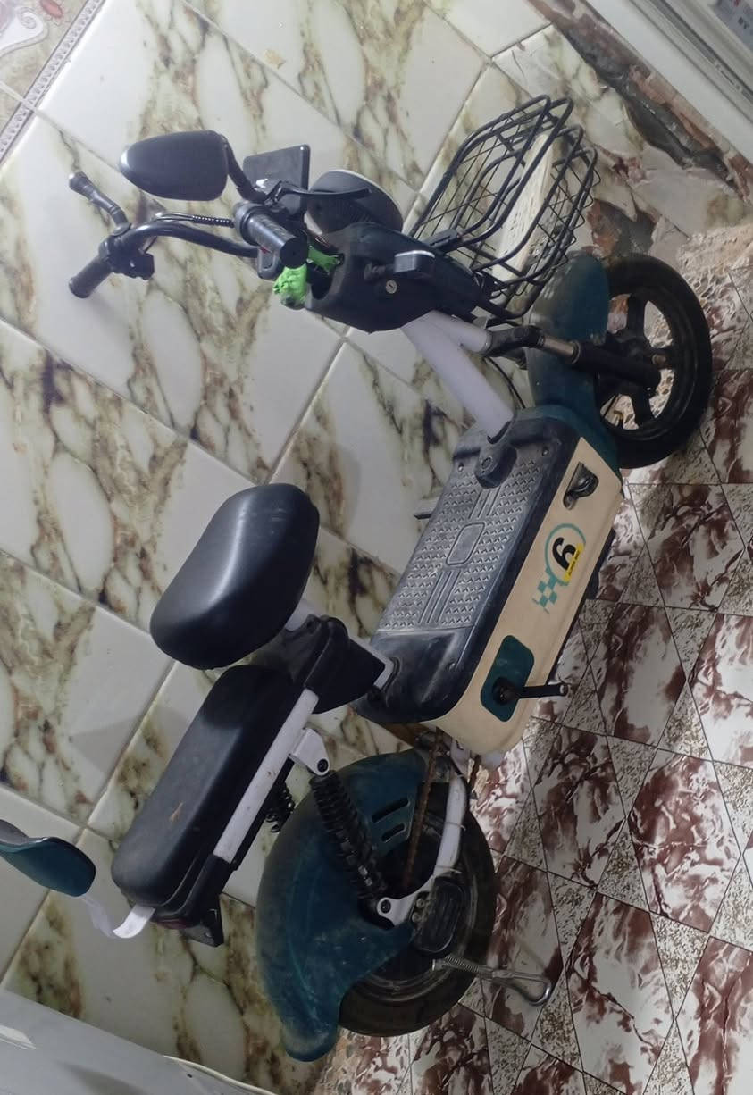 سلام عليكم دراجه ع شحن للبيع بعدهي بترابهاا نضافه 100بل100فول مامتعوبه بعدهي فلين ماصلهاا سبوع من جيبينهاا حجم 14وسعر 400 وبيهاا مجال  حك جيه ***********
