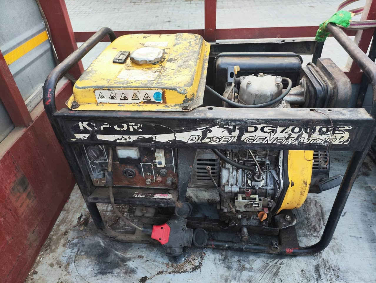 السلام عليكم متاح مولد كاز 20انبير شغل مكينه لحيم ما عليه شي شغله كلاش ما بيه مكان  حي العامل منطقة اوله سعر ب350وبي مجال بسيط رقمي ***********
