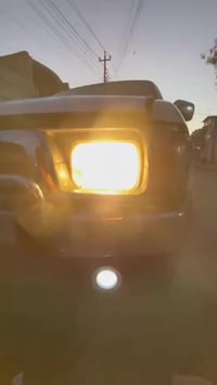 بيكم تيوتا 1999.رقم واسط . مكينه كير حداديه خير من الله . مكان السياره...