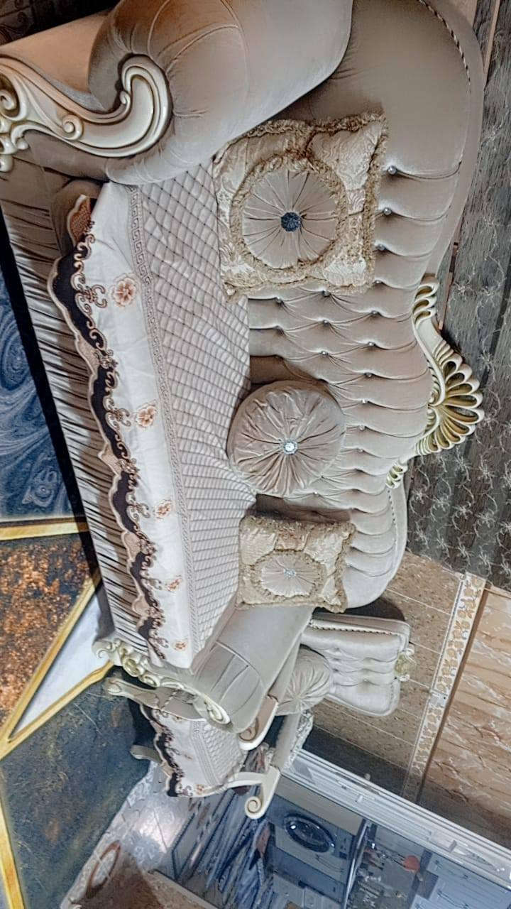 تخم ملكي للبيع اي عيب مابي شراي خابر رقم *********** عنوان كركوك
