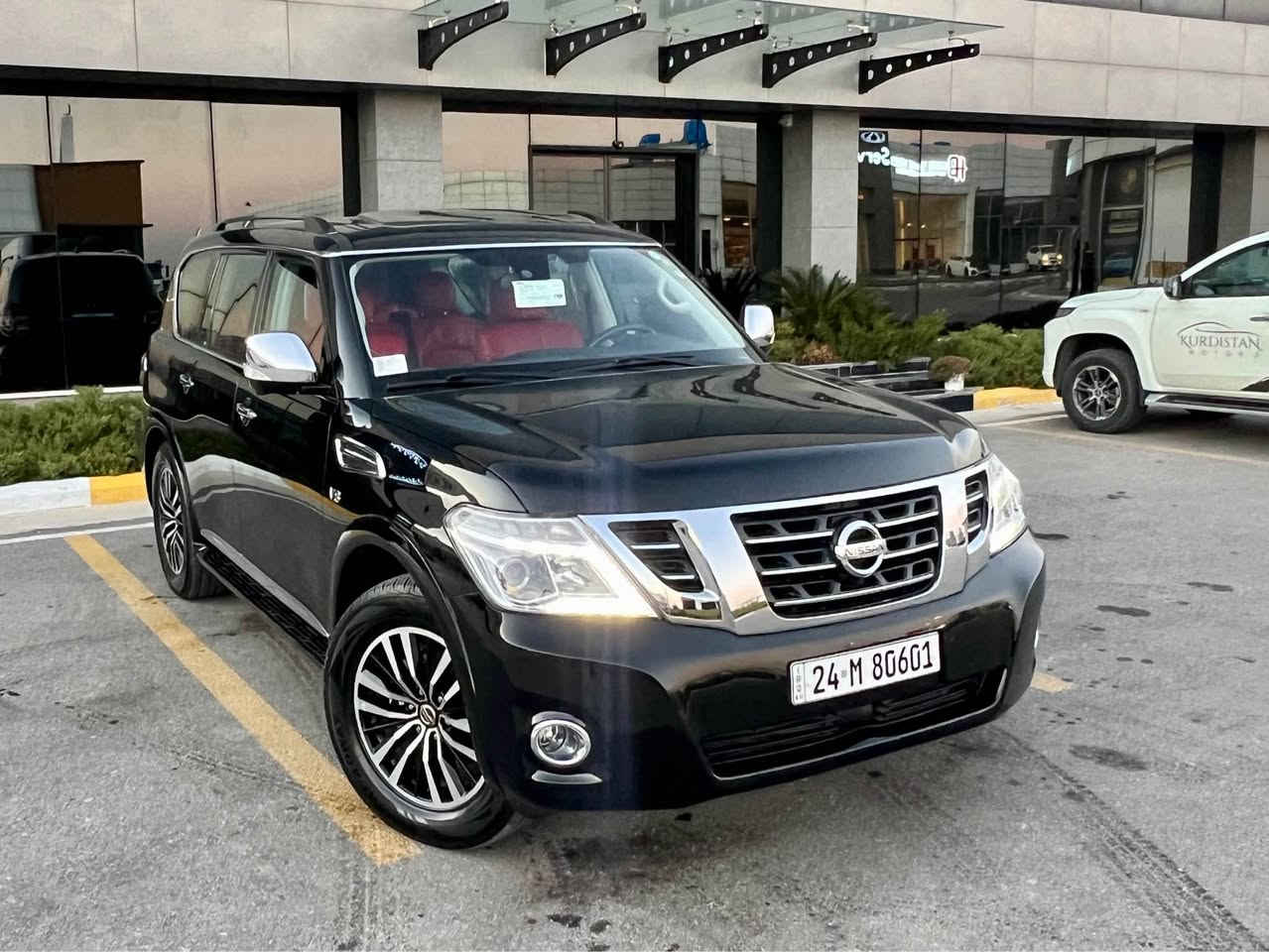بسم الله الرحمن الرحيم 
‏NISSAN ARMADA 2017 PLATINUM 
نيسان ارمادا بلاتنيوم فول مواصفات 2017 

محرك :- محرك 8 سلندر 5600 
ماشية 61 الف 
🗺️ مكان سليمانية 
رقم : دهوك الجديد باسمي 
📱 للاتصال :-  ***********

ملاحظة : سيارة بيها فقط ربع البونيد صبغ بدون دواخل بشرط 
:- {فتحة - رادار - 5 كامرات - فور ويل 4x4 - كشنات تدفئة و تبريد وخزن ميموري - سكان كهرباء و تدفئة - كشنات خلفية كهرباء و تدفئة - بصمة وتشغيل عن بعد - صندوق جك (كهرباء) - لايتات متحرك مع فرة السكان - شاشات خلفية - دواخل نسمو } بعد كلش هواية مواصفات 
🛑ملاحظة : سيارة جاهزة بشرط بدون اي نقص تخم تايرات جديد عليها 

سيارة رقم دهوك باسمي تحويل وكالة حاظر

سعرها 235 ورقة السليمانية, العراق
