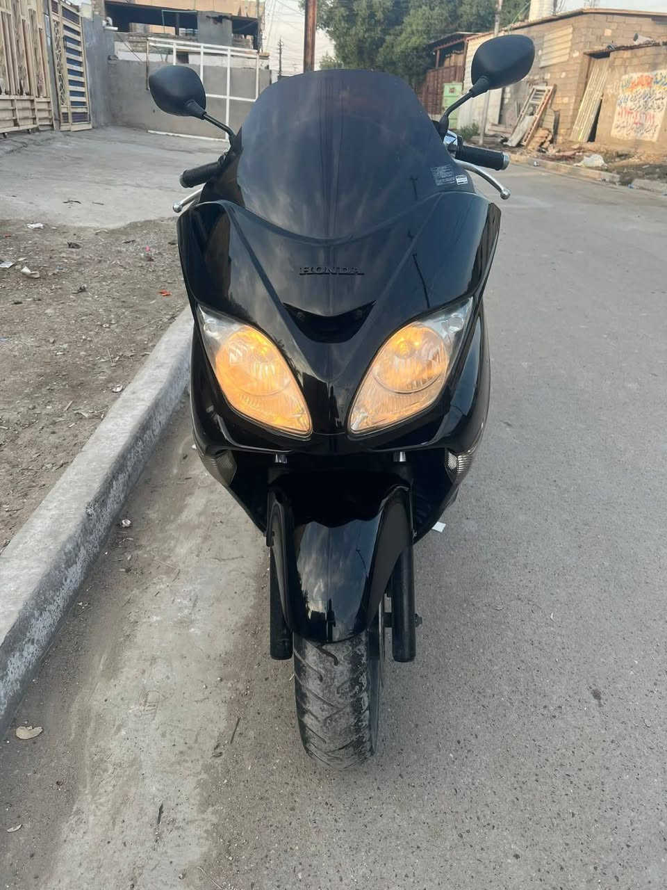 السلام عليكم دراجه فورزا 0,8 ٦كير ٣تحويلات
 مكينه كلجات خير من الله
 كهربائيات كيجات كله شغاله 
شلعه معدل فول تراي وين ميعجبك
 السعر 950مكاني بغداد حي النصر 
***********
