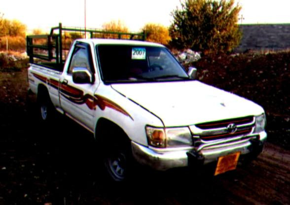 پیکاب دێــر تاک
2007 
تەبرید و پاوەرە 
بەخاخ
مەکینەی 4y
ناوسور 
چوار قولاپ 
مەنەفێست 
گێڕ و مەکینە و ئەکسلی بەشەرت 
شانسی بە شەرت 
تەقەو ڕەقەی نیە
کامل بۆیاخە 
شان و سەقفی بەشەرت 
بۆ فرۆشتن و گۆڕینەوە  
سعری 35  مەجال 
Halabja 
ڤایبەر و واتسئابی  لە سەرە ***********
