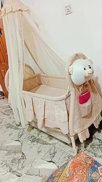 سرير أطفال • جديد • زين القوس
