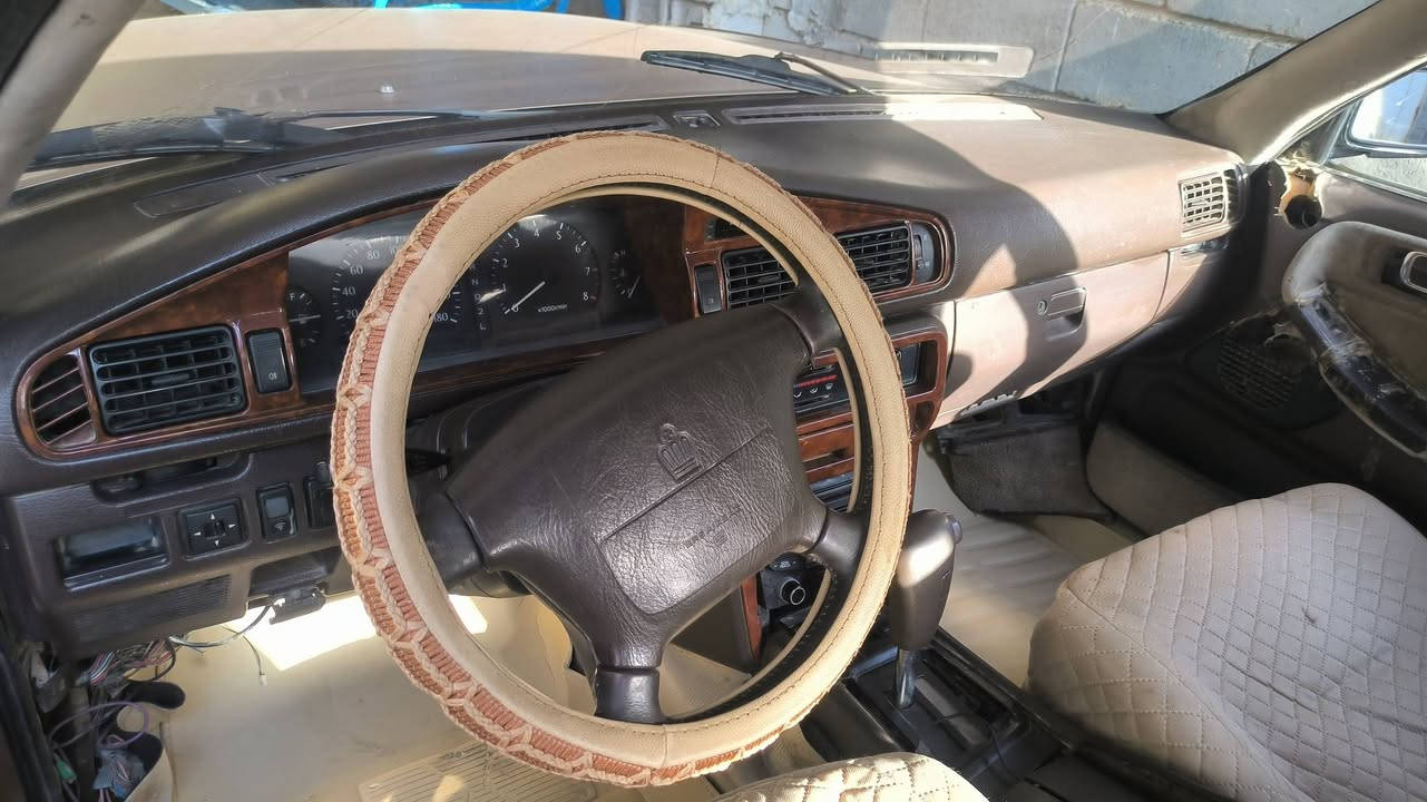 السلام عليكم. هارتوب موديل 90 ب اسمي تحويل ثاني يوم
مكفوله من كل الاصوليات ومن الكص ونقل الجثه
 كير محرك راس الثور فيشتين 3000 VVTi 
تخم تاير جديد
دسكات جدد
طوب بوش جدد
باتري جدد
منضومه بانزين كلها بدلتها
منضومه. مي. جديده
بريكها شركه
مكاني بابل السعر 35$
***********
‏‪0787 433 2706‬‏
