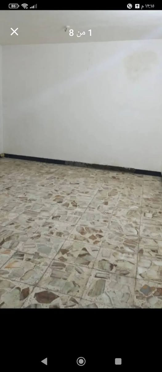 دار نظيف جدا للأيجار بدون دلالية  في حي ميسان  خلف شارع  الكيات  بشارع عوده مساحتة 125 متر مبني كامل بي غرفة كبيره وصالة واستقبال ومطبخ عدد ٢ وحمامات عدد 2 وتواليت ومكشوفه وطارمه  ومئسس ماء وكهرباء كامل  وبي خط مولده وبي خزان ايجاره ب ٣٥٠ بالشهر ومجاله الماء والكهرباء الوطني على المالك  ومقدما مال ٣ أشهر فقط للاسستفسار أكثر الاتصال ب رقمي وبي واتساب مجاني *********** وهذه صوره النجف, العراق
