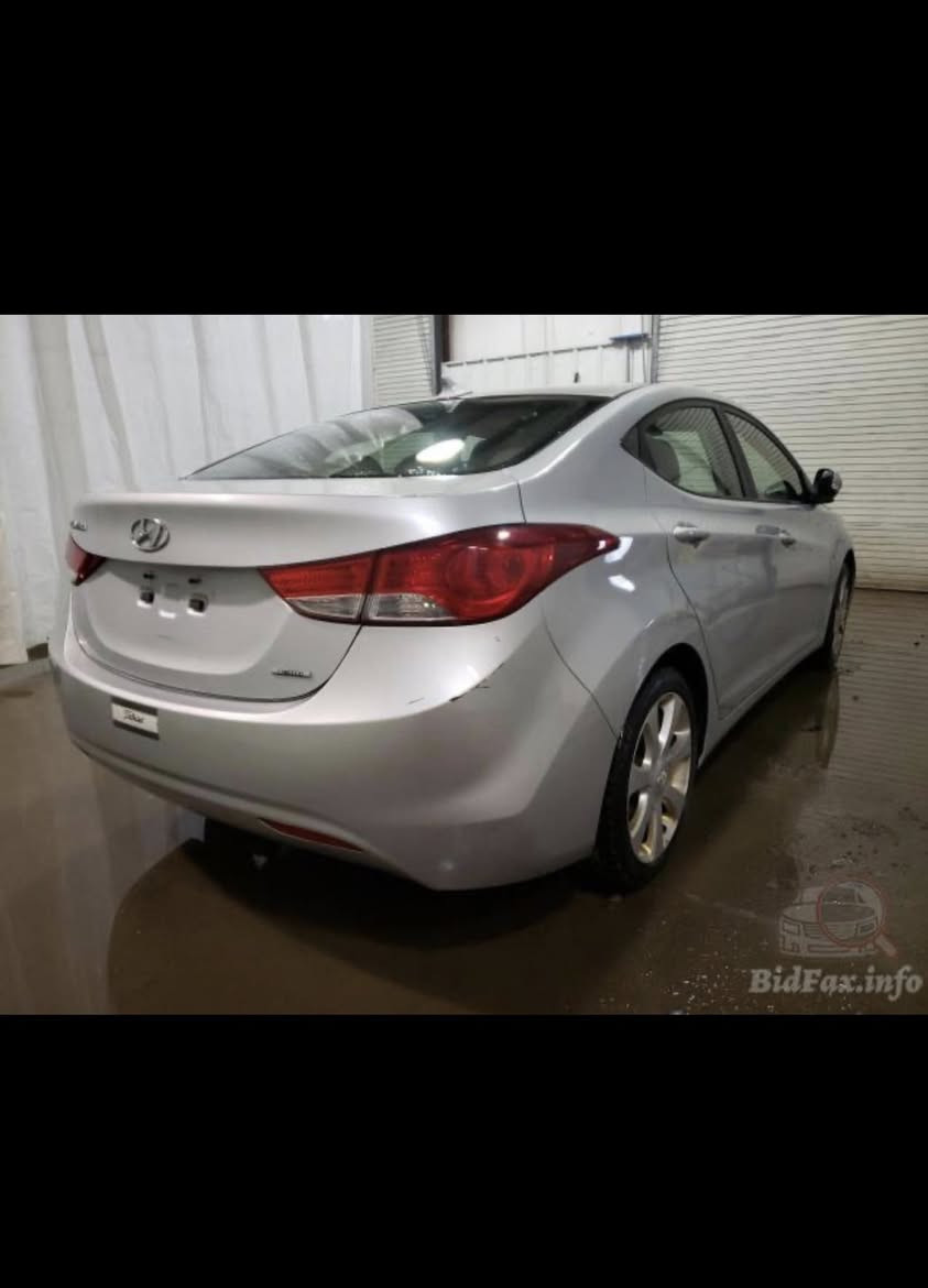 السلام عليكم النترا موديل2011سيارة خير من اللة تخم تاير صدر كلة جديدمكاني بغداد الحسينية مال راشدية للاستفسار ع رقم ***********🤳🏻
