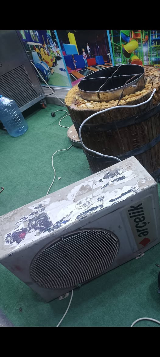 ***********
***********
