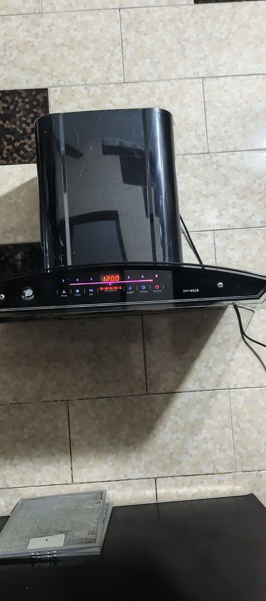 السلام عليكم ساحبه مستعمله 4 ايام فقط  بعدهه بل جيس ب 60 الاتصال ***********
