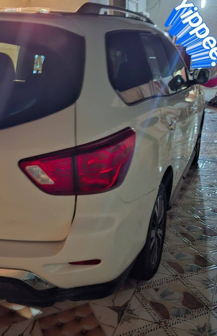 السلام وعليكم 
نيسان بافندر مديل ١٨ وارد  بيها جاملغ امامي مبدل فقط السيارة جاهزه محرك كير كفاله تبريد ٣ قطع حداده تخم تاير رقم بغداد جاهز للتحويل  السعر ١٣٨ وبيها مجال اتصل وتدلل
***********
