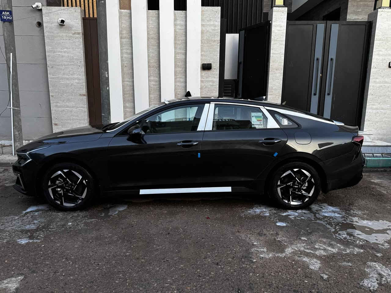 موديل2025  K5.         فوول 1/1   خليجي  كفاله عامه زيرو مرقم  السعر 240                                      .        ‭0781 859 0481‬
