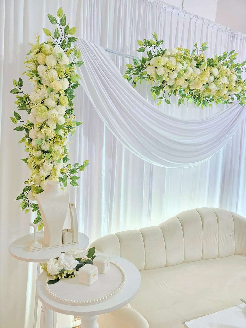 الحب لمن اعز مقامنا ودخل بيوتنا
وجعل حبنا حلالا🤍💍


**إذا كنت صاحب هذا الإعلان وتريد حذفه لأي سبب، رجاءا أرسل رسالة إلى الدعم الفني**