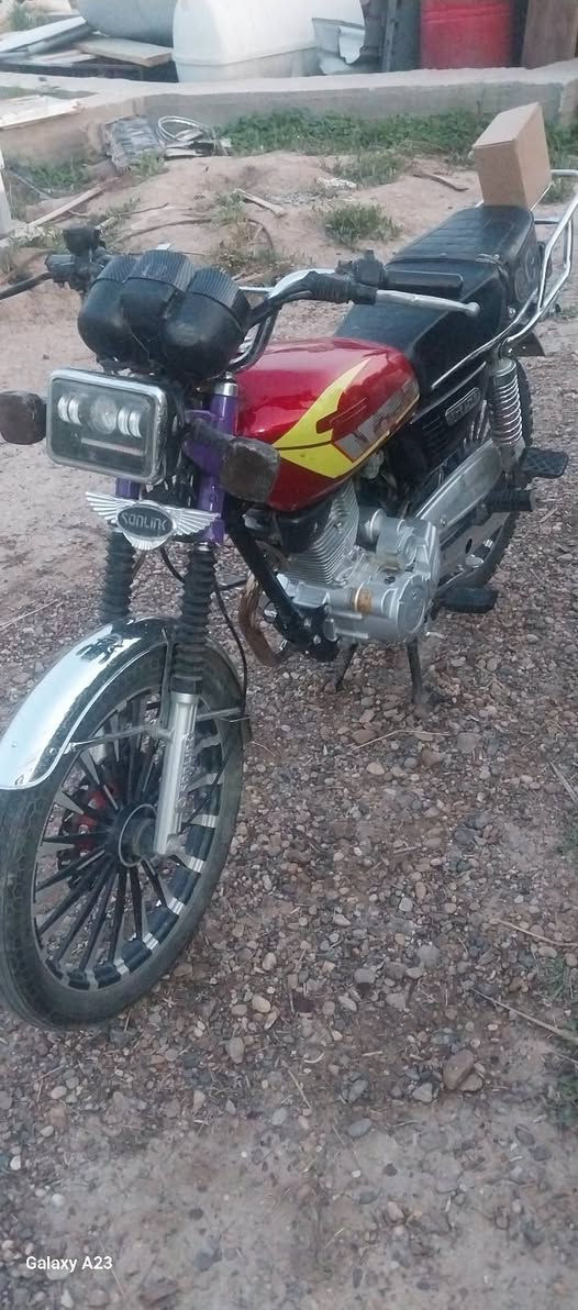 السلام عليكم دراجه سونك خمسة كير موديل25 اوراق 3 محرك 200 محرك مكفول لاتبخير ولا نضوح اوياله مكفوله من العواج دراجه ناعمه خير من الله السعر 750 وبيها مجال للشراي المكان يوسفيه معمل زينب وهاذا الرقم بي واتساب ***********
