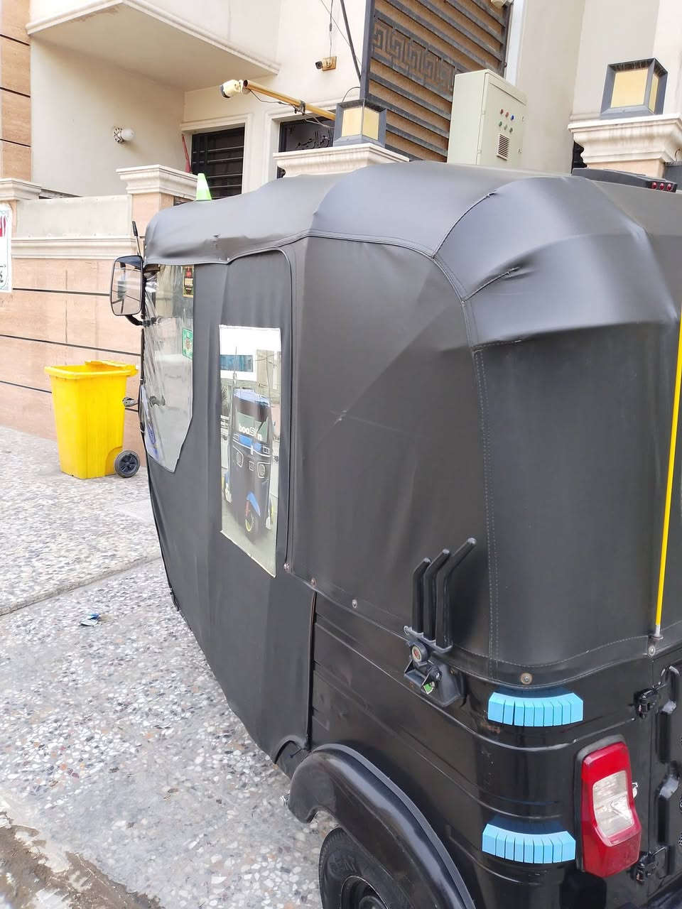 السلام عليكم تكتك للبيع 6500 مرقم نكليزي مكينة مفتوحة التواصل *********** غير متواجد علفيس
