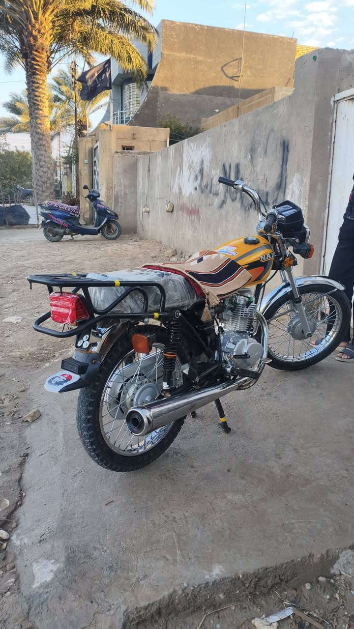 سلام عليكم حبايب ناامه شلامجه شلامجه .. 
تعميرر 25 دراجه جديده وتخبل شلعه ومعدل فوول طيرران
شااصي ارشا اوراق سكنر ..سكنرر
مروواس بحرربي او دايون..  او للببيع
900 وبيه مجال قليل


**إذا كنت صاحب هذا الإعلان وتريد حذفه لأي سبب، رجاءا أرسل رسالة إلى الدعم الفني**