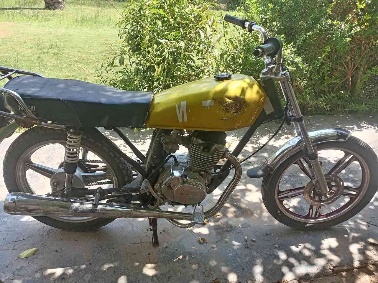 ***********

    175
