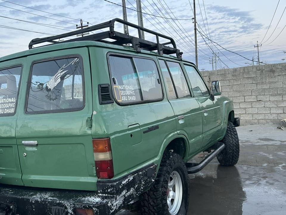 للبيع فقط
تويوتا لاندكروز 1984 💚
معدله للصيد من كل النواحي
رقم بغداد باسمي تحويل او وكاله
محرك و كير و شواصي و صدر  و اكسلات بالجيس
محرك بلادي 2F و گير 5 نمر عدا البگ
فور ويل شغال 
السياره مرفعه 3 انج 
دوشمه بوب و قماره جدد 
مغلفه عازل ايزوگام الارضيه من الطول للطول
تايرات و وياله زيروا جدد جبلي
دعاميات تفصال حديد
سيبايه جديده 
دوسات تفصال حديد
تانكي بانزين جديد
كهربائيات شغاله 
مصبوغه عام للجماليه لونها بالسنويه اخضر غير محدد بدون حادث بدون ضربه
نقصها فقط دوشمه دشبول و كشنات فقط لا غير 
السياره متعوب عليها
مكان السياره ديالى 
سعرها 60 و بيها مجال حگ الجيه و الترتيب النقص
الرقم اتصال او واتساب ***********
