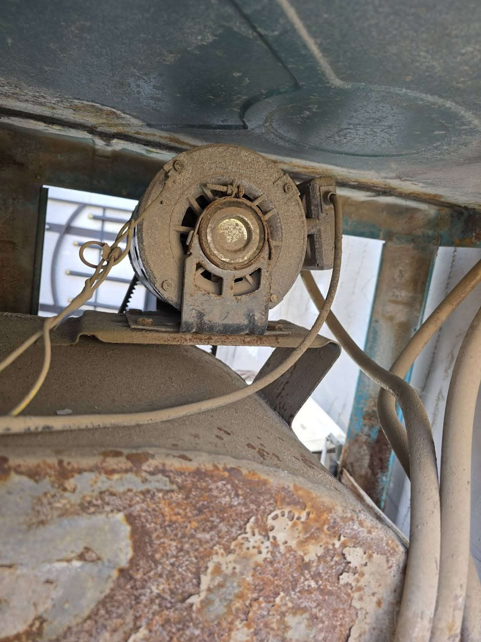 مبردات شغالات للبيع وبسعر مناسب حلة حي العسكري***********
