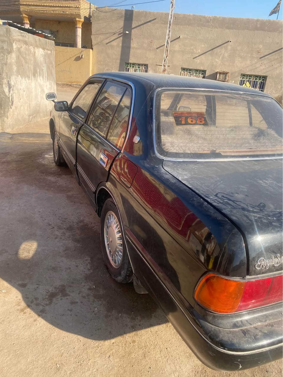 ⸻

🚗 للبيع تويوتا كراون موديل 1992

🔹 الموديل: تويوتا كراون
🔹 سنة الصنع: 1992
🔹 ناقل الحركة: أوتوماتيك
🔹 الوقود: بنزين

✅ السيارة مكفولة من الكص ونقل جثة
✅ مصبوغة للجمالية فقط
✅ سنوية جديدة 2030
✅ رقم إنكليزي
✅ تمشي سفر ومدينة بدون مشاكل
⚠️ بيها بارد بالبنيد صغير كلش من قدّام

💰 السعر: 60 وبيه مجال للجاد
📍 الموقع: البصرة – كرمة علي

📞 للتواصل: ***********
📩 اتصال أو واتساب Singapore
