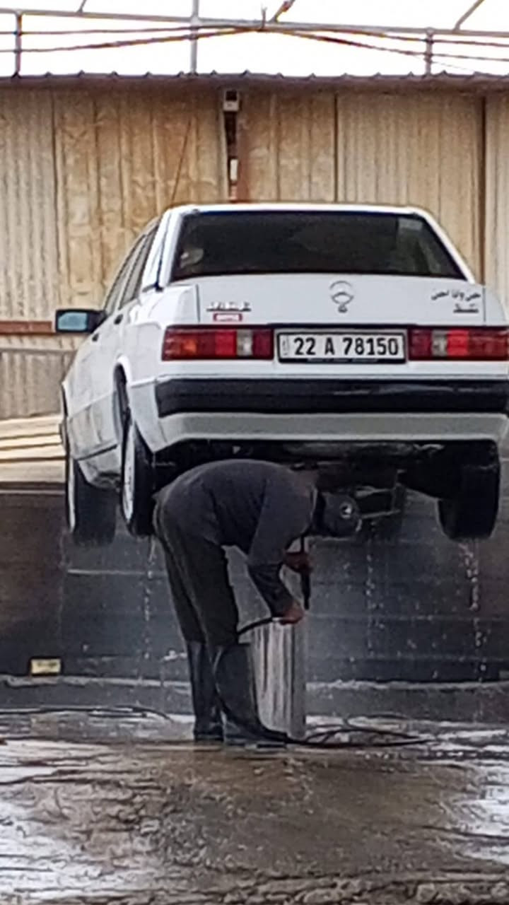 السلام عليكم. مارسيدس حجم ١٩٠ مكينه ٢.٣ بلادي كير محرك تبريد ثلج السياره جديده مناقصها شي سعرها ٧٥  وبيها مجال بسيط  مكان السياره كربلاء للاستفسار *********** السياره رقم اربيل باسمي
