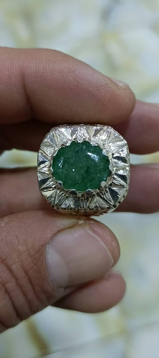 قطعه جميله من الزمرد الزامبي
قياس الخاتم 24 قيم بما يرضي الله وأخذه


**إذا كنت صاحب هذا الإعلان وتريد حذفه لأي سبب، رجاءا أرسل رسالة إلى الدعم الفني**