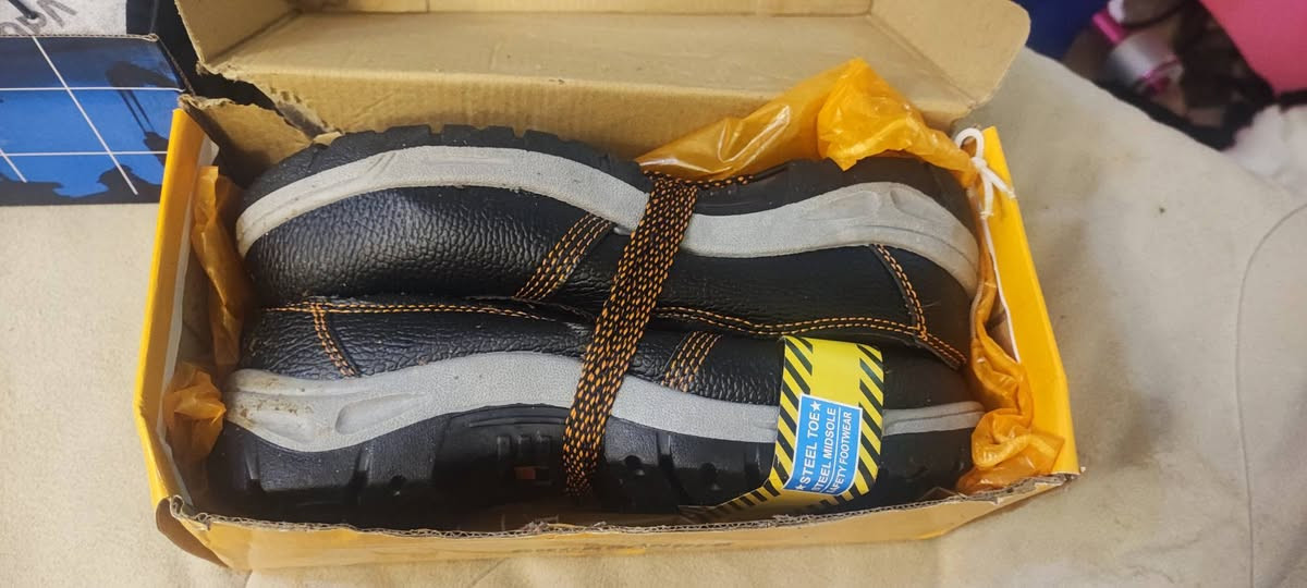 سيفتيات جدد قيمهن بما يرضي الله وخذهن ***********
