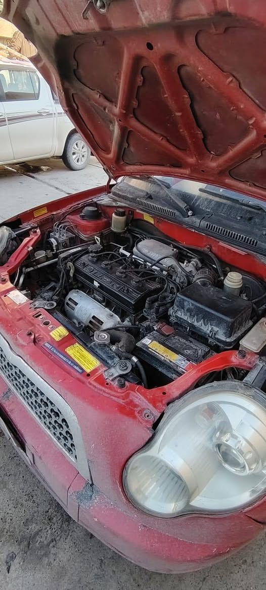 ليفان 320 موديل 2014
محرك وكير ما بين شي
كابون بانزين بيها
صاحبها  الشرعي بل موصل
كزوز رياضي
بيها ضربه بجهت النفر
مكاني موصل
***********
