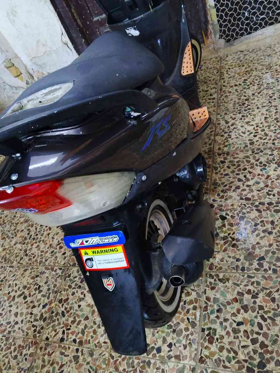 سلام عليكم دراجه ماكس عدله للبيع العنوان شارع الكفاح دراجه كلشي مابيه شغاله الاستفسار عل رقم *********** فقط واتساب
