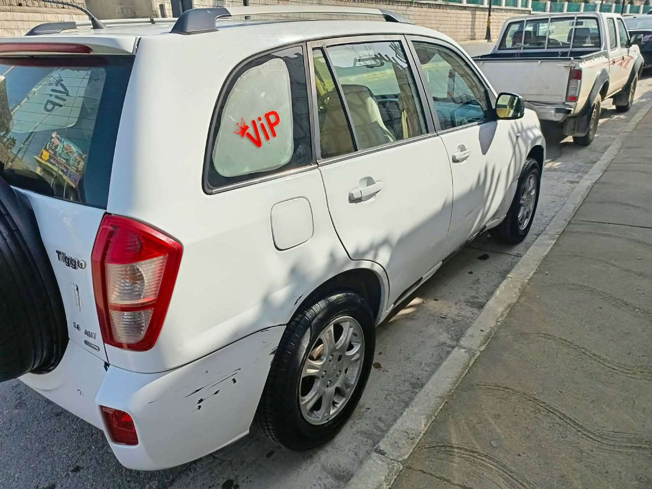 شیری تیگۆ ٢٠١٤ فوول مواسەفات
سلاید-کوشن(سارد-گەرم) فولل فوللە سەیارەکە
گیرو مەکینە بە شەری ١٠ فیتەر 
دەعم و لیدرای هیچ نیە 
هەنی شوختی هەیە 
ئەوەلیات بە شەرت رەقەم جنوب دخان, السليمانية


**إذا كنت صاحب هذا الإعلان وتريد حذفه لأي سبب، رجاءا أرسل رسالة إلى الدعم الفني**