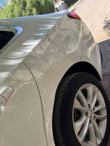 السلام عليكم
شيوفرليت ماليبو 2020 LS  الشكل الجديد
ماشيه 76الف ميل
مواصفاتها معروفه
 بصمه
 تشغيل عن بعد
توقف  ذاتي
لد امامي
لد خلفي
شاشه ايباد
كامرة دواره
تحكم ستيرن جهتين
شاشة عرض اعطال
صندوك بصمه
هندبريك بالرجل
جام مظلل ضد الحرارة بلادي من الشركه
الحادث: موضح بالصور بالاضافة الى تبديل باب الراكب والي خلفه وصبغ شبرين بالجاملغ الخلفي
رقم اربيل 
السعر124وبيه مجال
المكان بغداد العامريه
***********
(شباب بلا زحمة الي مو شراي لا يكسر بالسيارة)
