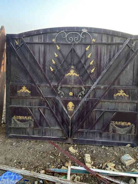 للبيع الأبواب والشبابيك المستخدمه العنوان جزيرة الخالديه يوجود توصيل لجميع المناطق في الفلوجه ***********
