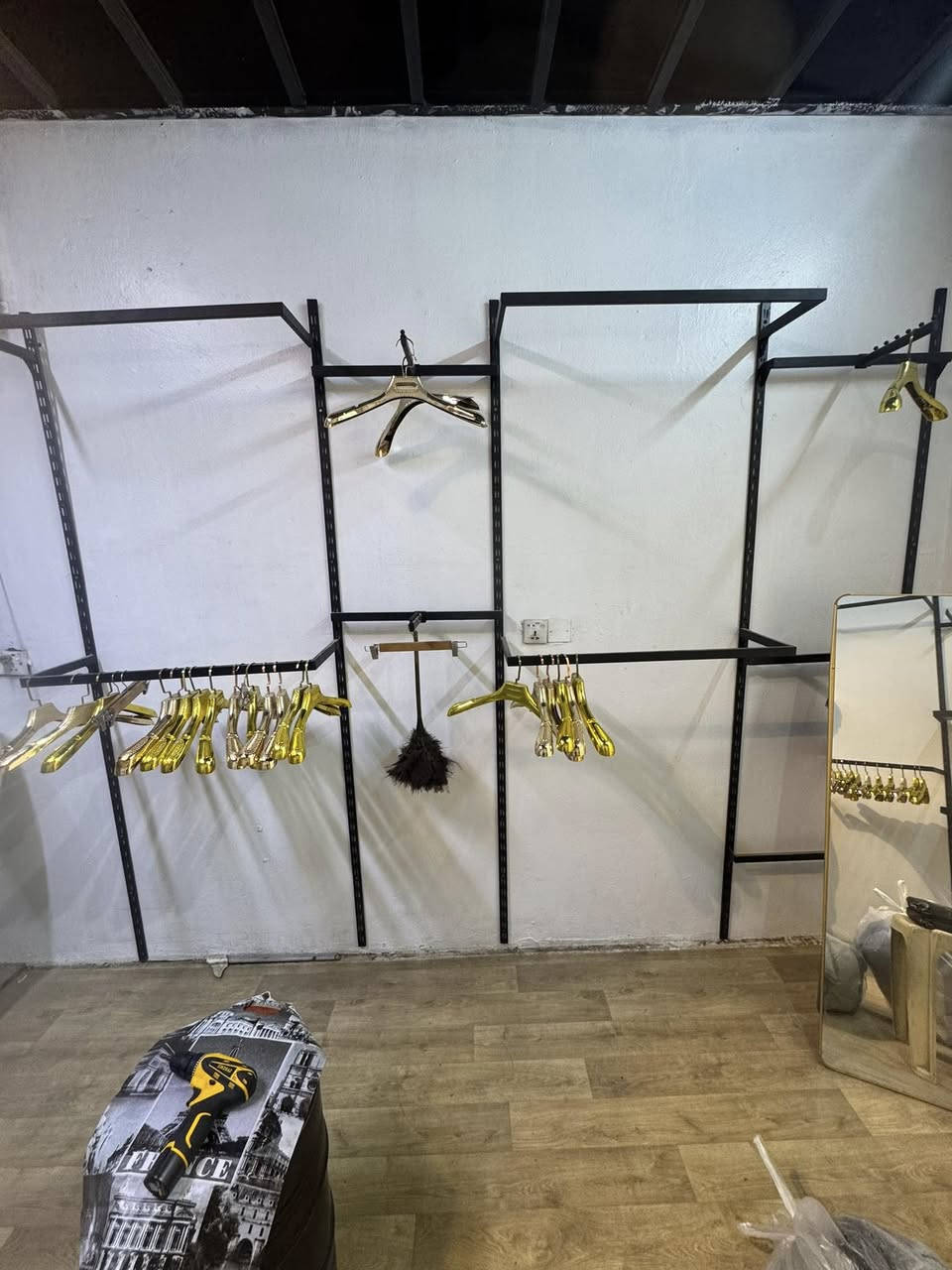 السلام عليكم ستانات للبيع بعدهن جدد للستفسار الانتصال ***********
