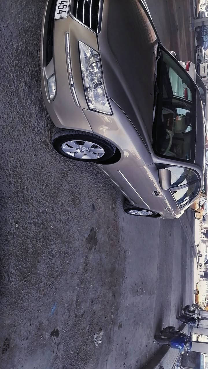 السلام عليكم سونتا موديل ٩ أمريكي ماشيه ١٠٠ حقيقي 
2400 دوش 
رقم بغداد انكليزي بإسمي
فول مواصفات فتحه تنته كشن كهربائي
اناره أبواب
خزن جام
تحكمات ستيرن جهتين 
كشنات جلد
تخم تاير جديد
حداديه جديده
تبريد ثلج
سياره حلوه كلش جديده بمعنى الكلمه
ترايك زيرو 
داخل جديد كلش
بابل سكندريه ***********     السعر ١٠٤ بيها مجال
