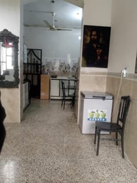بيت للبيع مساحه 100 متر  زراعي سند 117مربع طابق ونص العنوان الشعب المر...