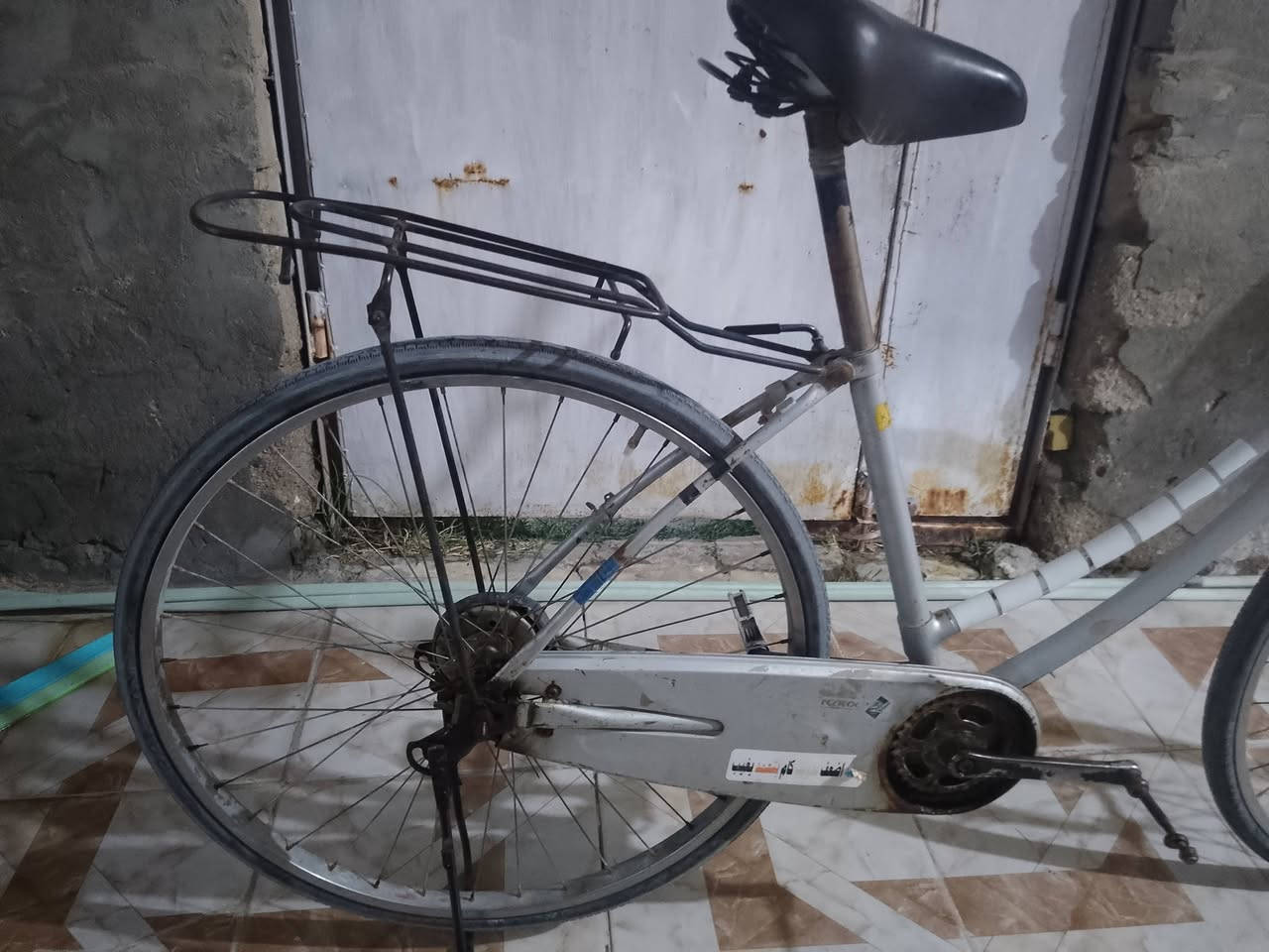 السلام عليكم ورحمة الله عندي بايسكل حجم 26عوزة بس زنجيل لئن زنجيلة مكطوم وترتيبات رايده 30الف قفل قفل قفل ربع مايطيح


**إذا كنت صاحب هذا الإعلان وتريد حذفه لأي سبب، رجاءا أرسل رسالة إلى الدعم الفني**
