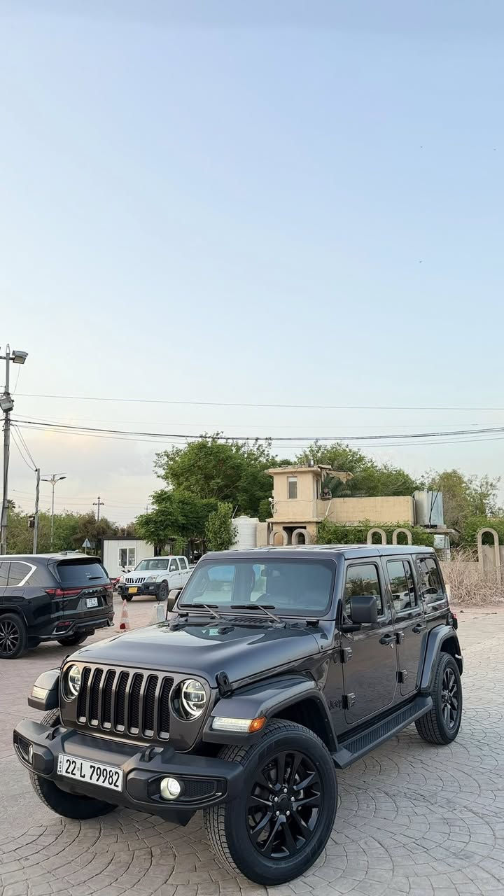 جێب رانگلەر. 
٢٠٢٢
فول مواسفات 
کلین تایتل
٦پستن 
٤٥مایل
***********
سعر 
٣١١ وەرەقە  مەجال
