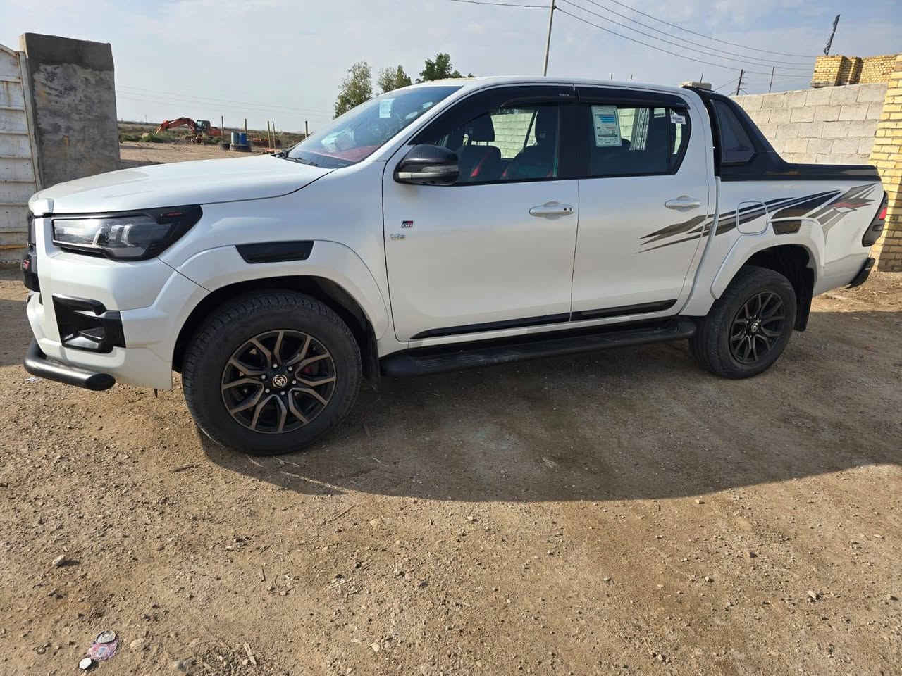 سلام عليكم البيع جي ار ٢٣ كفاله عامه رقم ربيل ماشيه ٦٣ تخم تاير سياره جديده مال جناي عنوان ميسان ***********
