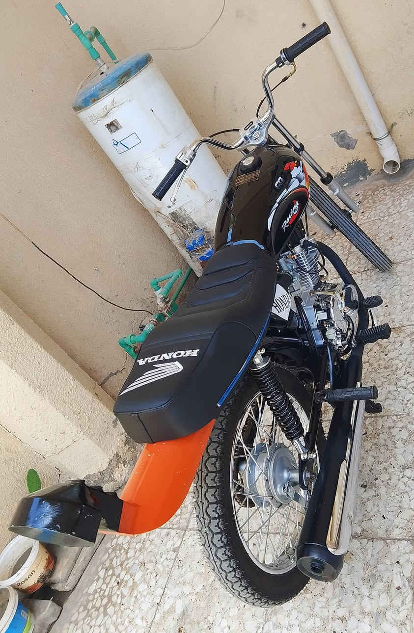 سلام عليكم شباب دراجه اربعه كير لبيع شاصي شلامجه اوراق اصولي مديل 13 طالع بل 14ما صارلي هواي من معمره دراجه  برغي ما نفتوح بيه دراجه نضيفه حلوه سعر 850 وبيه مجال حك جيه ول مو شراي  لا يتعبني المكان كربلاء


**إذا كنت صاحب هذا الإعلان وتريد حذفه لأي سبب، رجاءا أرسل رسالة إلى الدعم الفني**