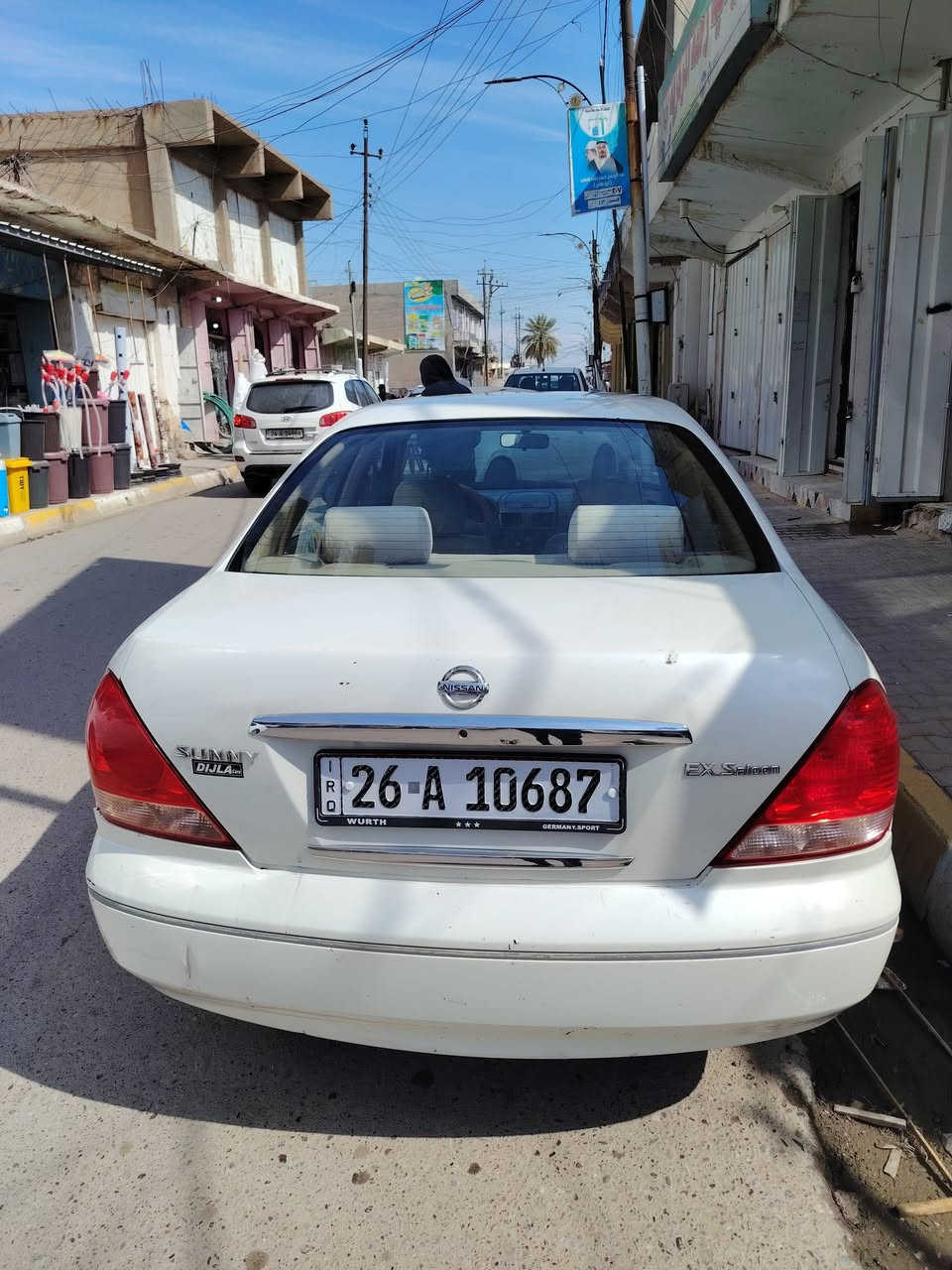 سياره صني 2009 السيارة بأسمي گير عادي يابني
سياره حلوه محرك گير صدر كلو جديد شرط

السعر 80 قفل نقد. ماكو لا دين واقصاط 
مكاني قضاء الشرقاط 
الرقم ***********
