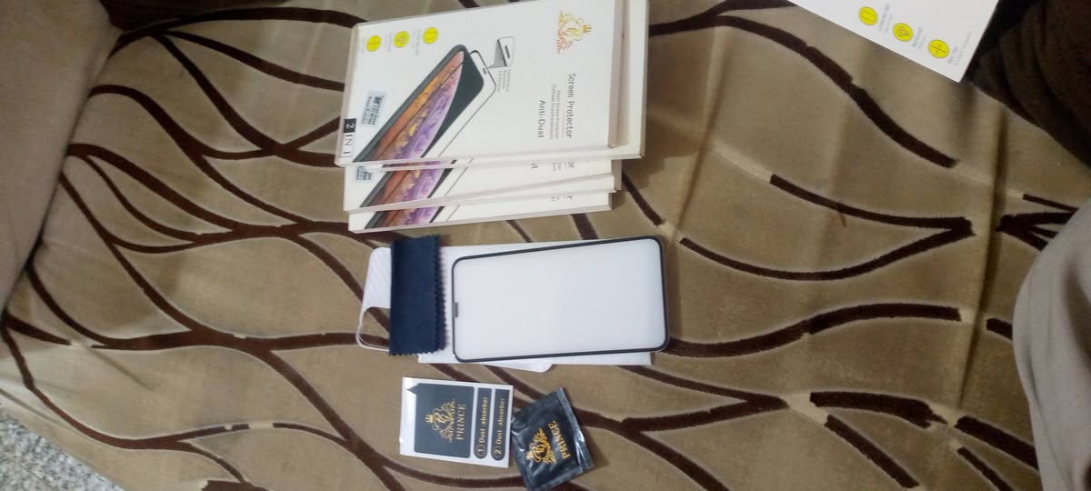 سلام عليكم عدي ذني الزكات اصليات باركود امزون اصلي جدد مال ايفون وياها وصله وكلنسه درجه اولئ البيضه بيها 6قطع بقن اخيرات والصفره بس وحده قيم واخذ ***********
