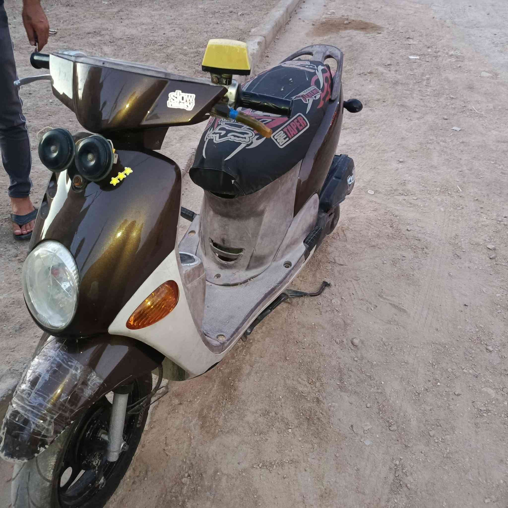سلام عليكم دراجه فله نضيفه كلش لبيع سعر 650 وبيهه مجال مكان  حي طارق رقم الهاتف   ***********

